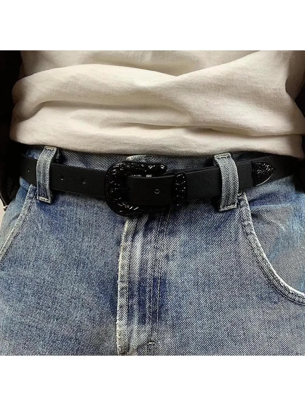 Vintage 90s style Black western belt with black belt buckle. 40 inches fits a